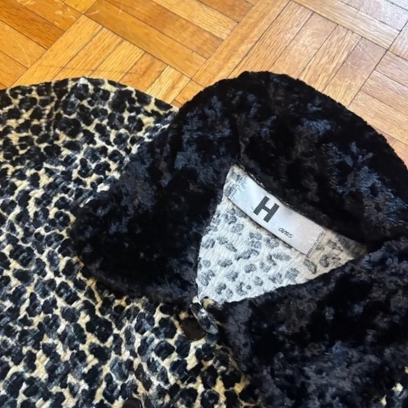 Vintage leopard and faux fur zip up shirt * accepting offers - Picture 4 of 5